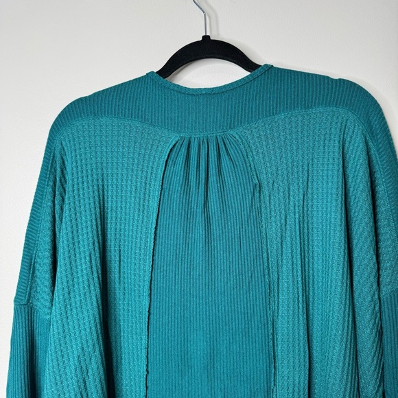 Free People Leo Oversized Waffle Button Henley Knit Tunic Top in Teal Size Small - Picture 11 of 11